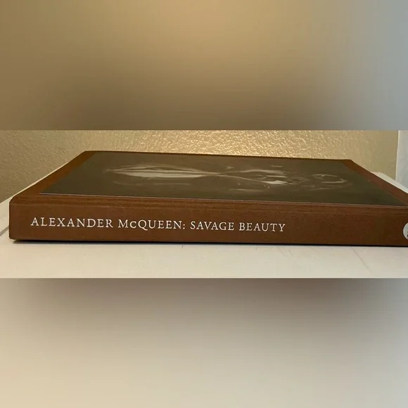 Alexander McQueen: Savage Beauty - Large Coffee Table Book - Picture 12 of 14